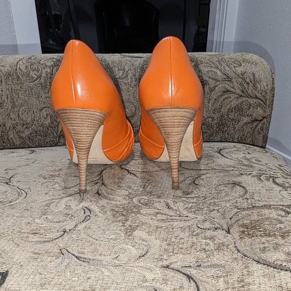 LIKE NEW with Box Giuseppe Zanotti Orange Leather Open Toe Heels size 38 - Picture 3 of 7